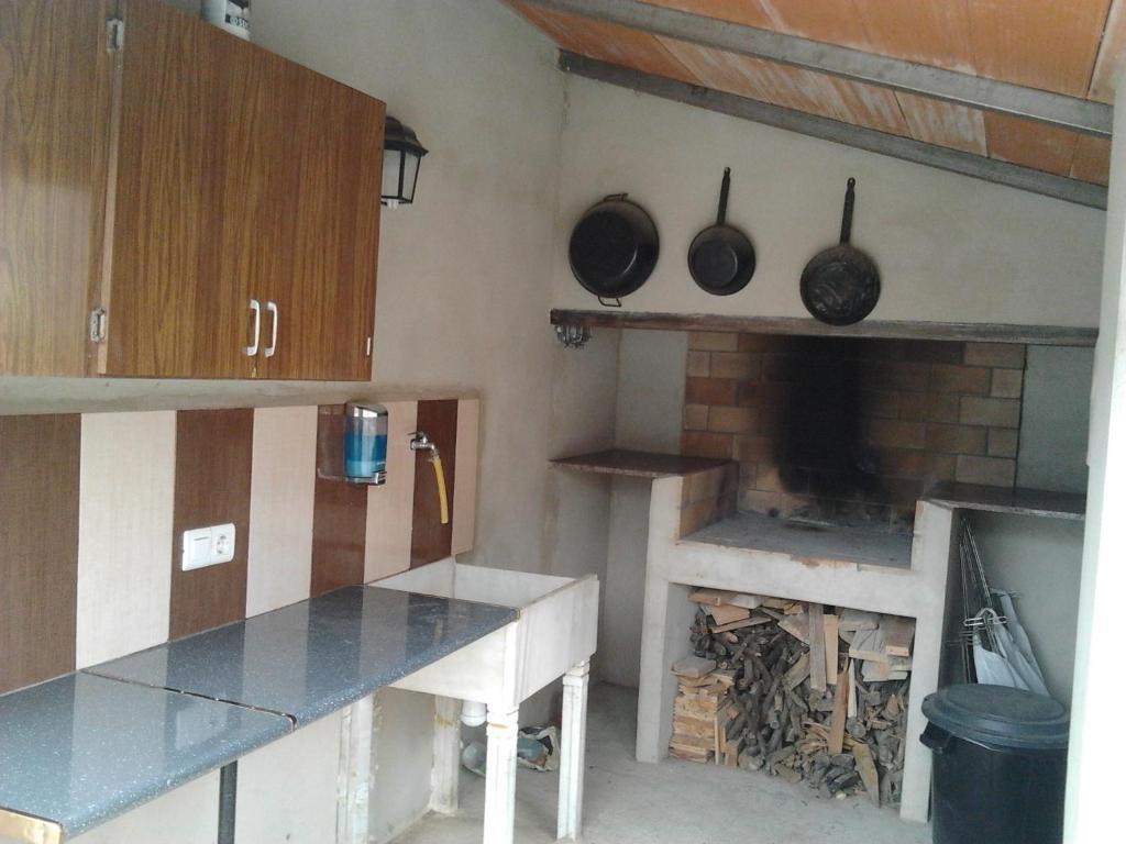 Los Aladros La Puebla De Valverde Extérieur photo